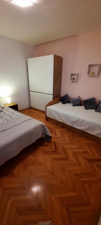 Apartmani Nikica ดราเก ภายนอก รูปภาพ